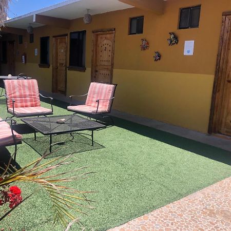 Hotel Isabela, Mag Bay Puerto San Carlos Экстерьер фото