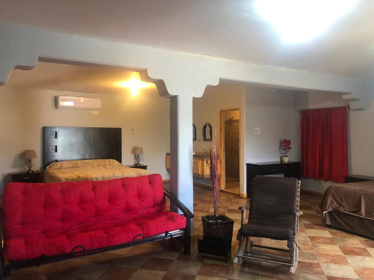 Hotel Isabela, Mag Bay Puerto San Carlos Экстерьер фото